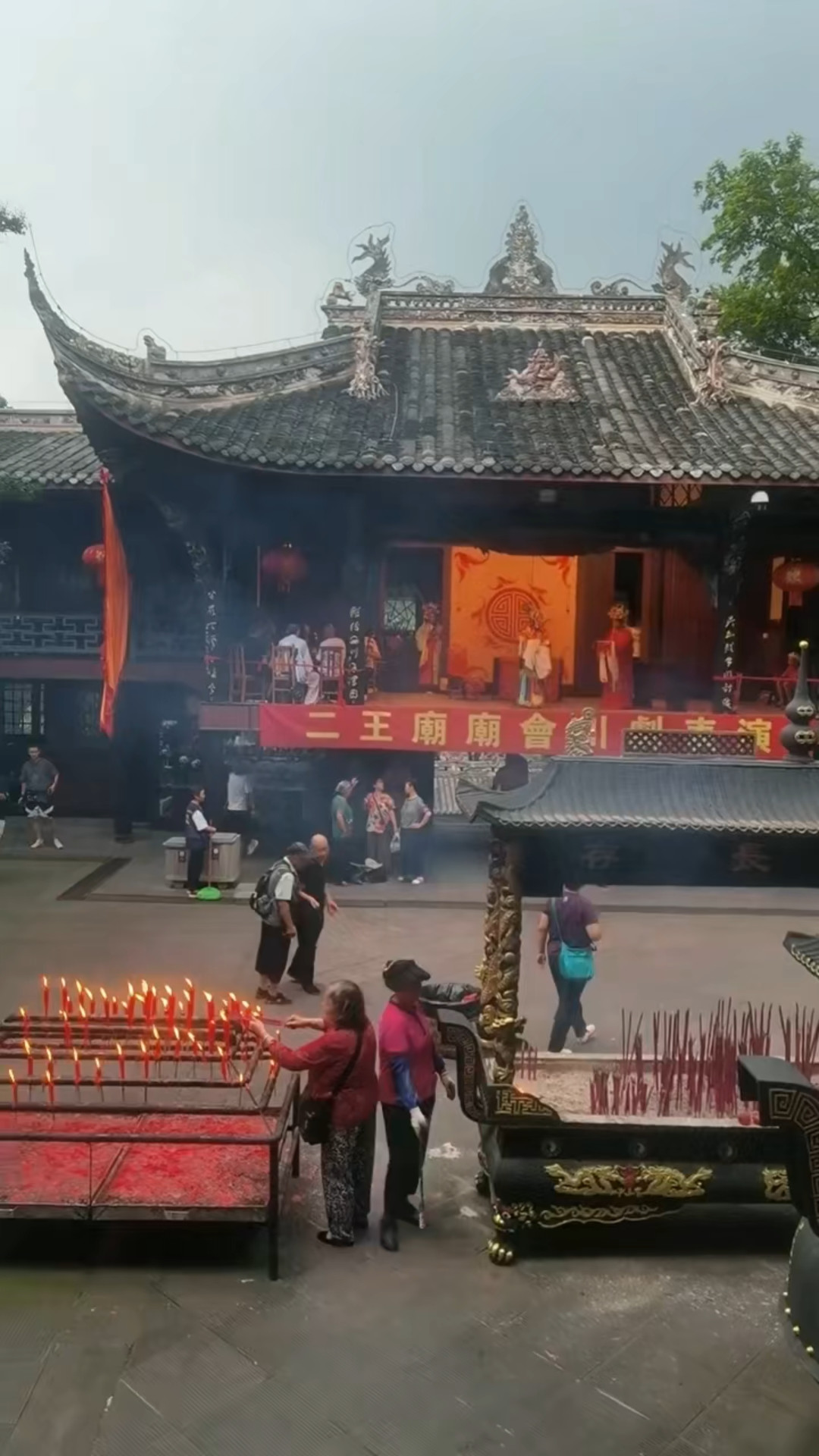 《八仙!》冲刺20亿,全网都在
