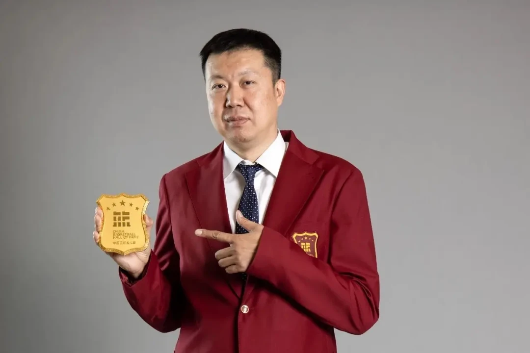 王治郅的2026清单：进了两座名人堂、当上杨瀚森“私教”、送别恩师老尼尔森