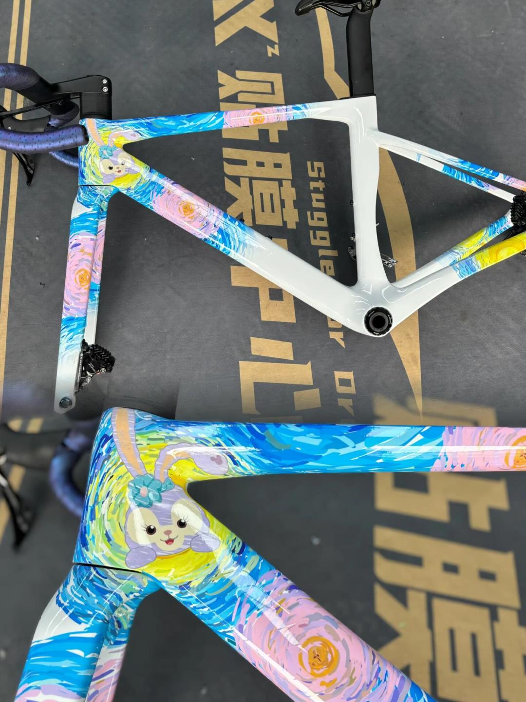 自行车改色有三条路,贴纸、贴膜和喷漆:翻车案例翻完,我把