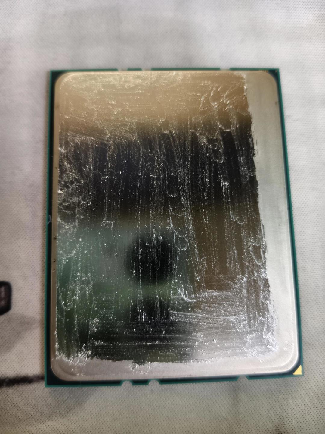 PS5的液金