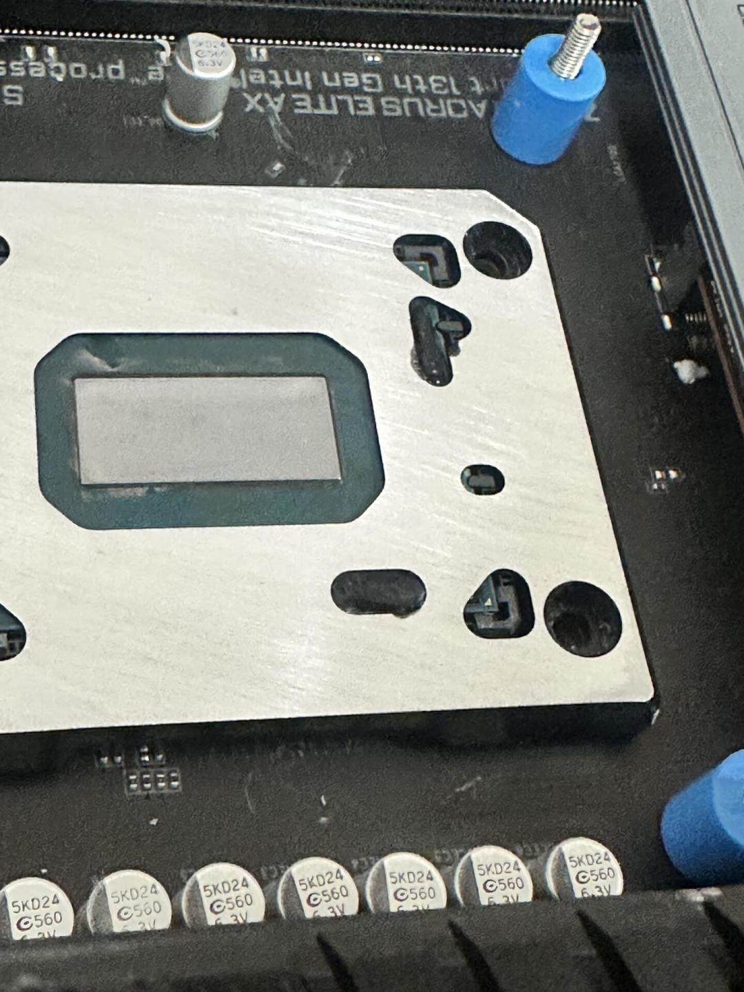 PS5的液金