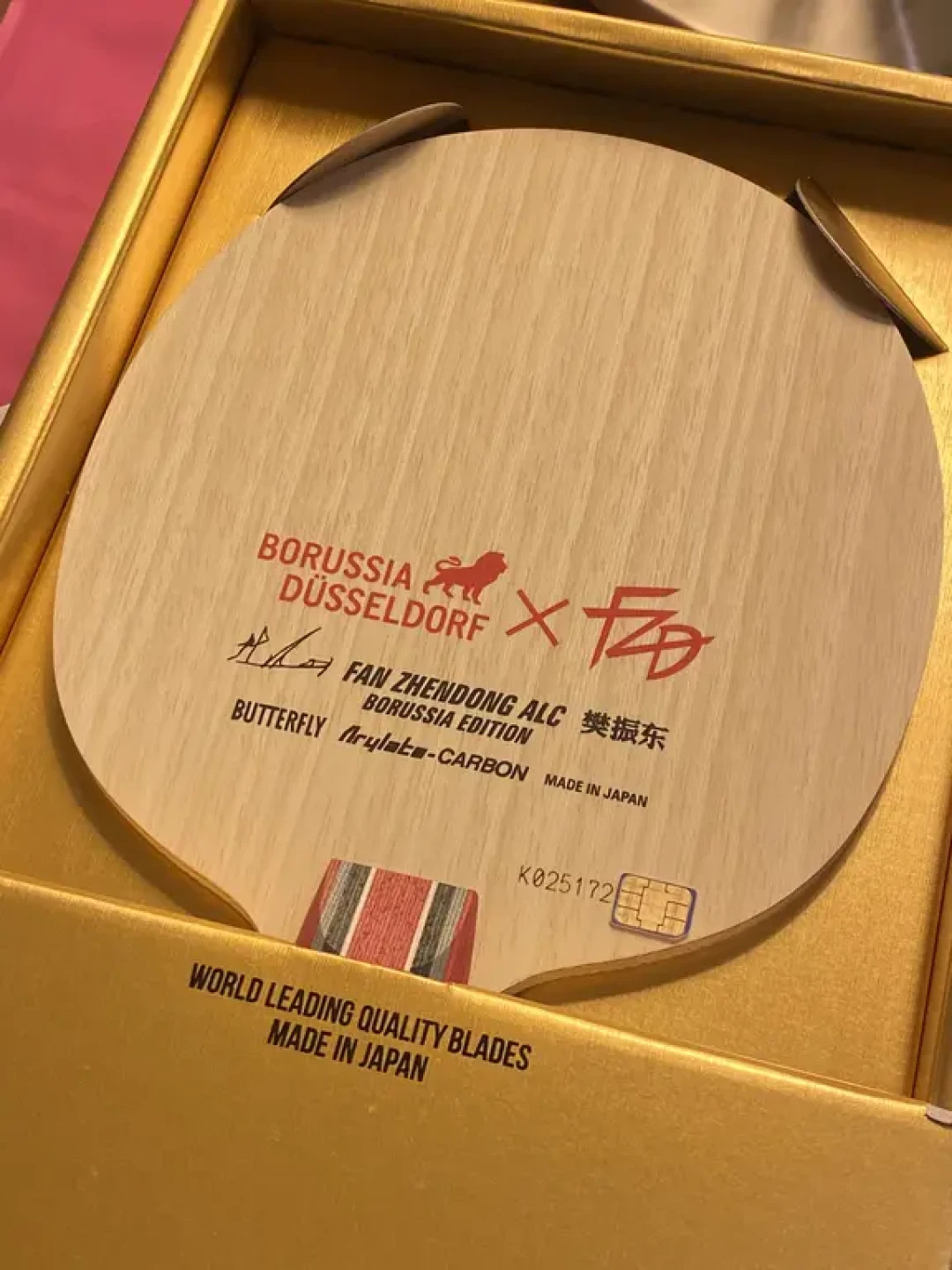 升级球拍的钱,砸底板还是砸胶皮?扒完这波金标测评和评论区争论,我把三档预算的账都算清了