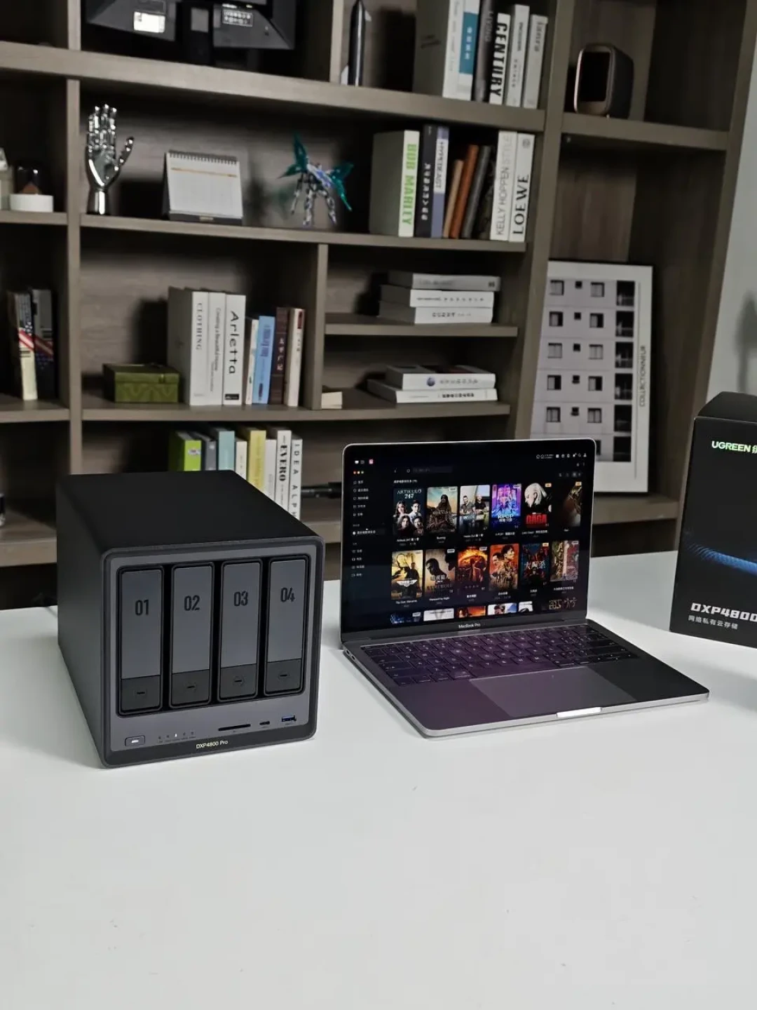 绿联影视中心把海报墙拆成了接口:VidHub联动上线,片仓党先别急着折腾,官方把4个坑写在了公告里