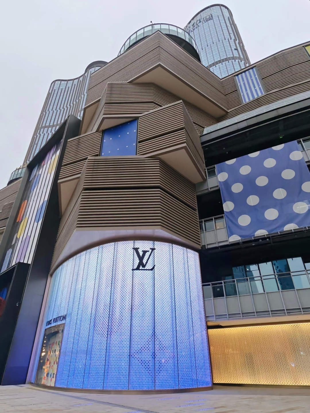LV五年打了1691场官司,连国知局都告:热传的三个“判决”,哪个是真的?