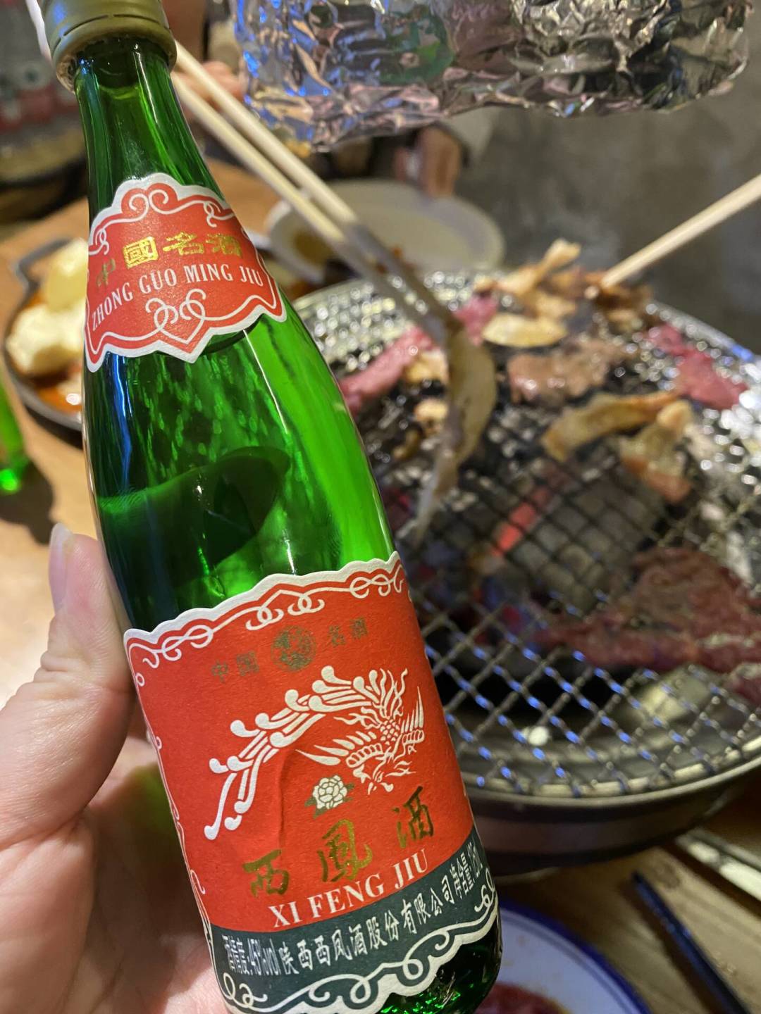 想拿西凤调酒,别急着买“小绿泡”:一杯成本6元,老绿瓶只要2元出头