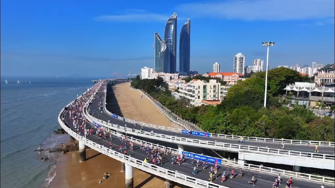 长马中了,南马在等,两场只隔7天:秋季跑马去不去,先算这3笔账