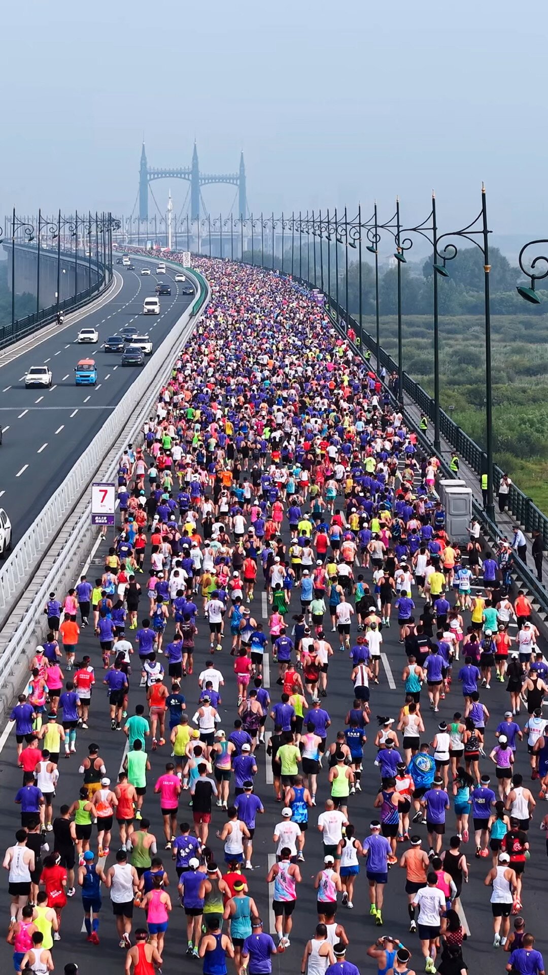 沈马哈马连着两周:东北跑马双周末,中签先订房,顺路还能赶第一波秋色