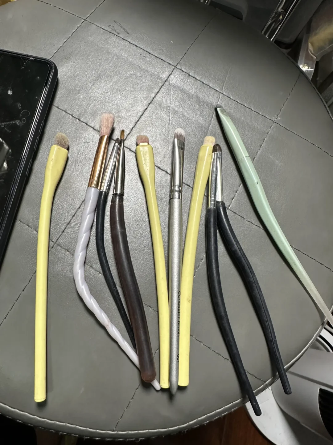 RT化妆刷掉毛、脱胶、发粘?先分清是洗坏了还是品控问题,再决定扔还是退