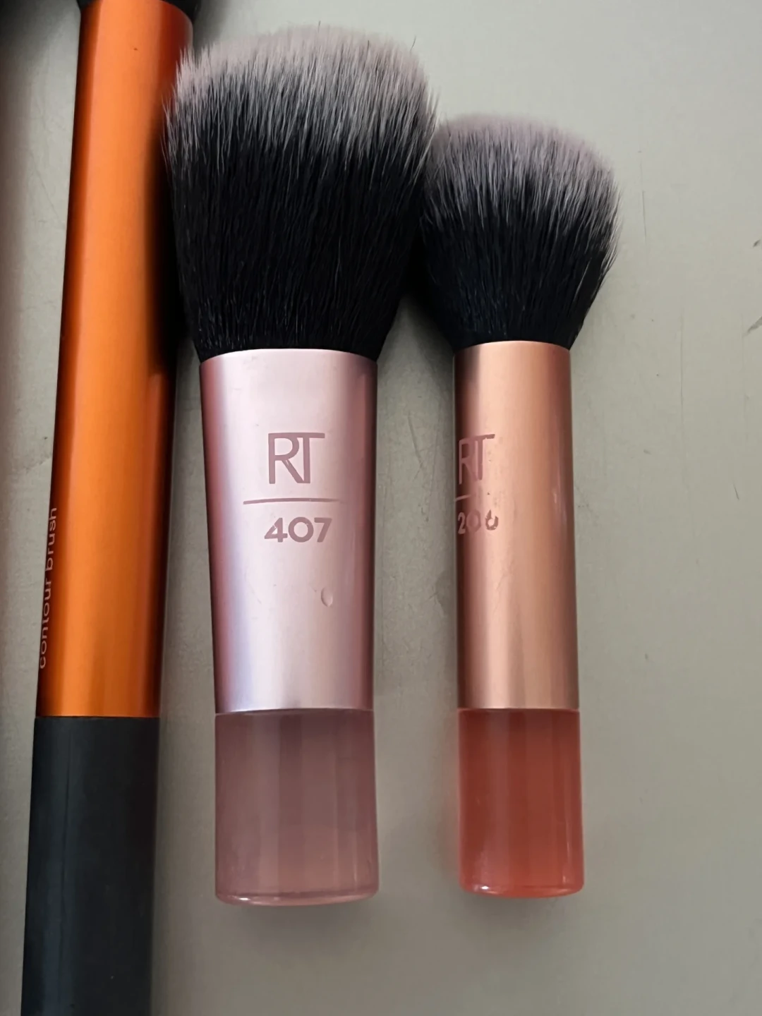 RT化妆刷掉毛、脱胶、发粘?先分清是洗坏了还是品控问题,再决定扔还是退