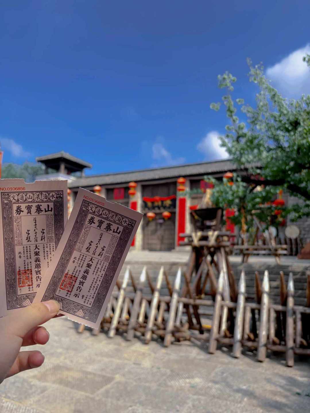 知乎高赞说宋江仗义疏财花的是黑钱，我把原著第18回对到第38回：账对不上，反证一个比一个硬