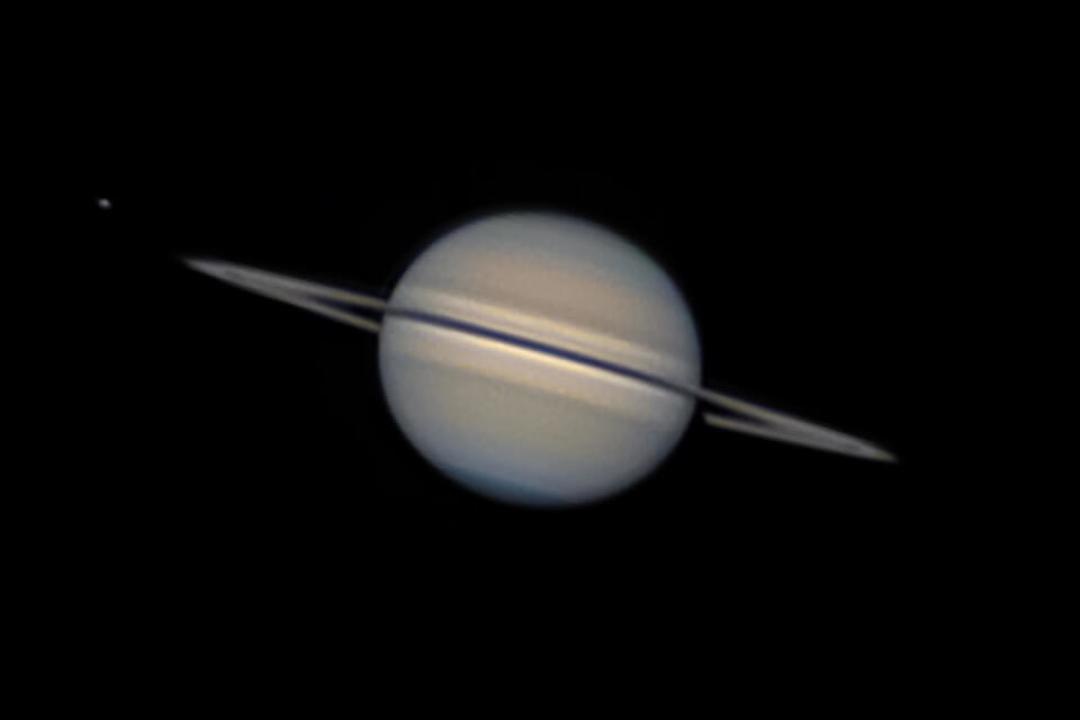 10月4日土星冲日,正好撞上国庆:先别急着把你的星特朗挂闲鱼
