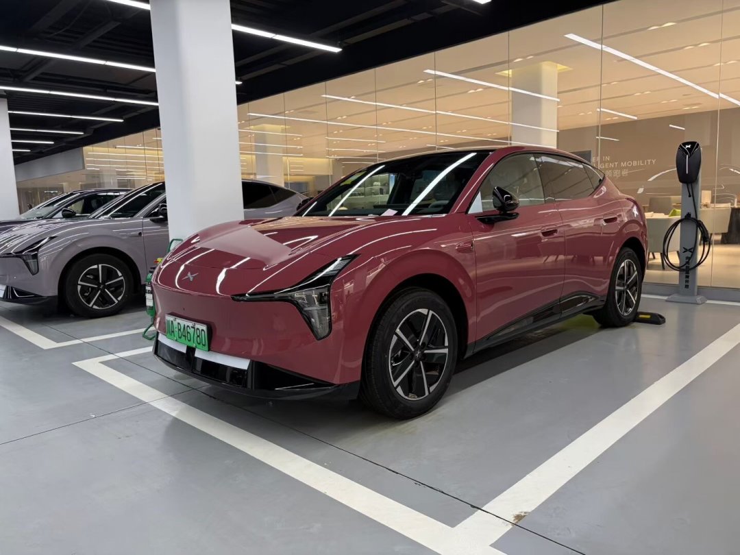 MONA L03首批提车，还撞上了“车门裂口”：国庆前提车排到哪了、8.31权益要不要赶，一次说清