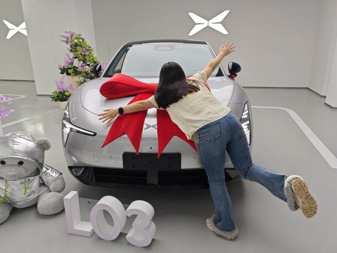 MONA L03首批提车，还撞上了“车门裂口”：国庆前提车排到哪了、8.31权益要不要赶，一次说清