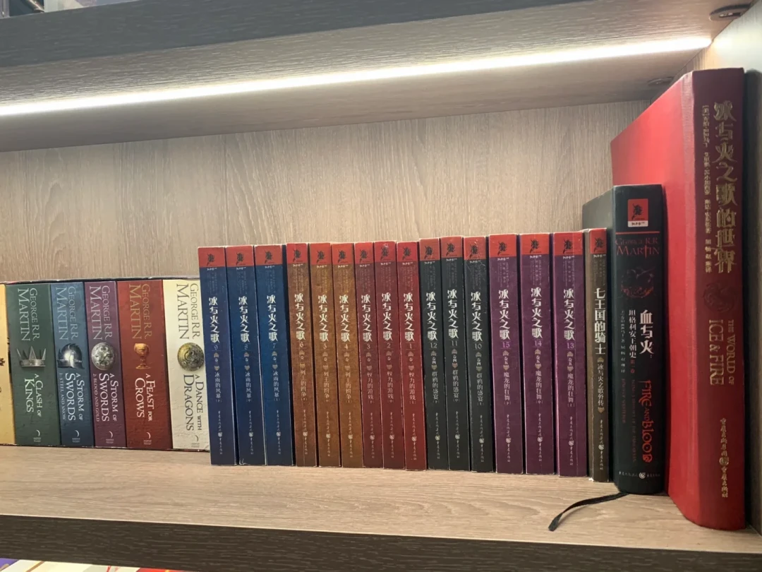 卷六拖了15年,读者先替马丁把结局写出来了:三种