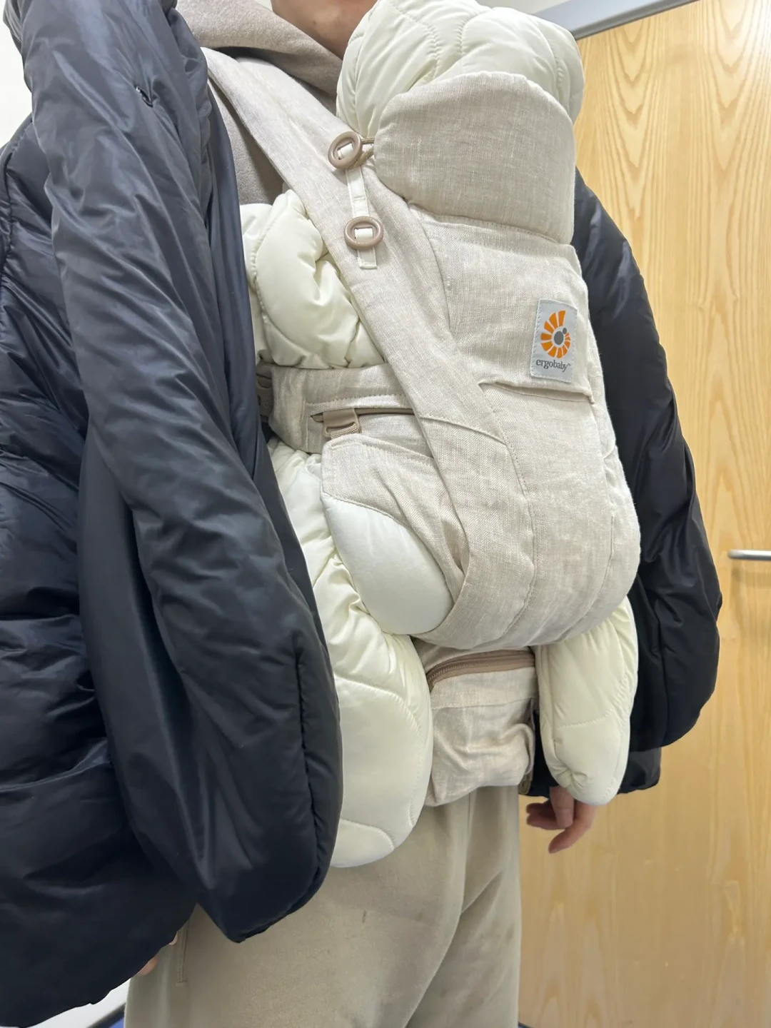 说ergobaby二狗背带是“智商税”之前,先对照这份排错清单
