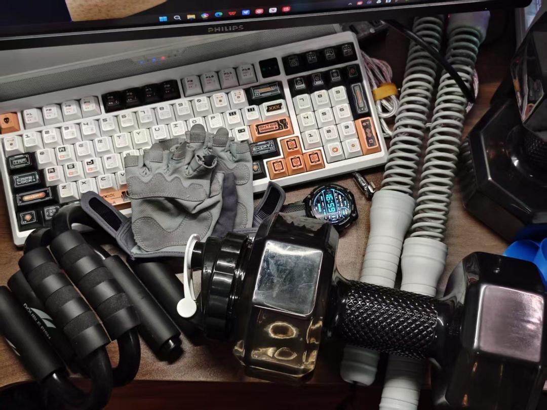 拉断两根弹力带还是没效果?ACSM时隔17年更新的新指南,把居家轻阻力训练讲明白了