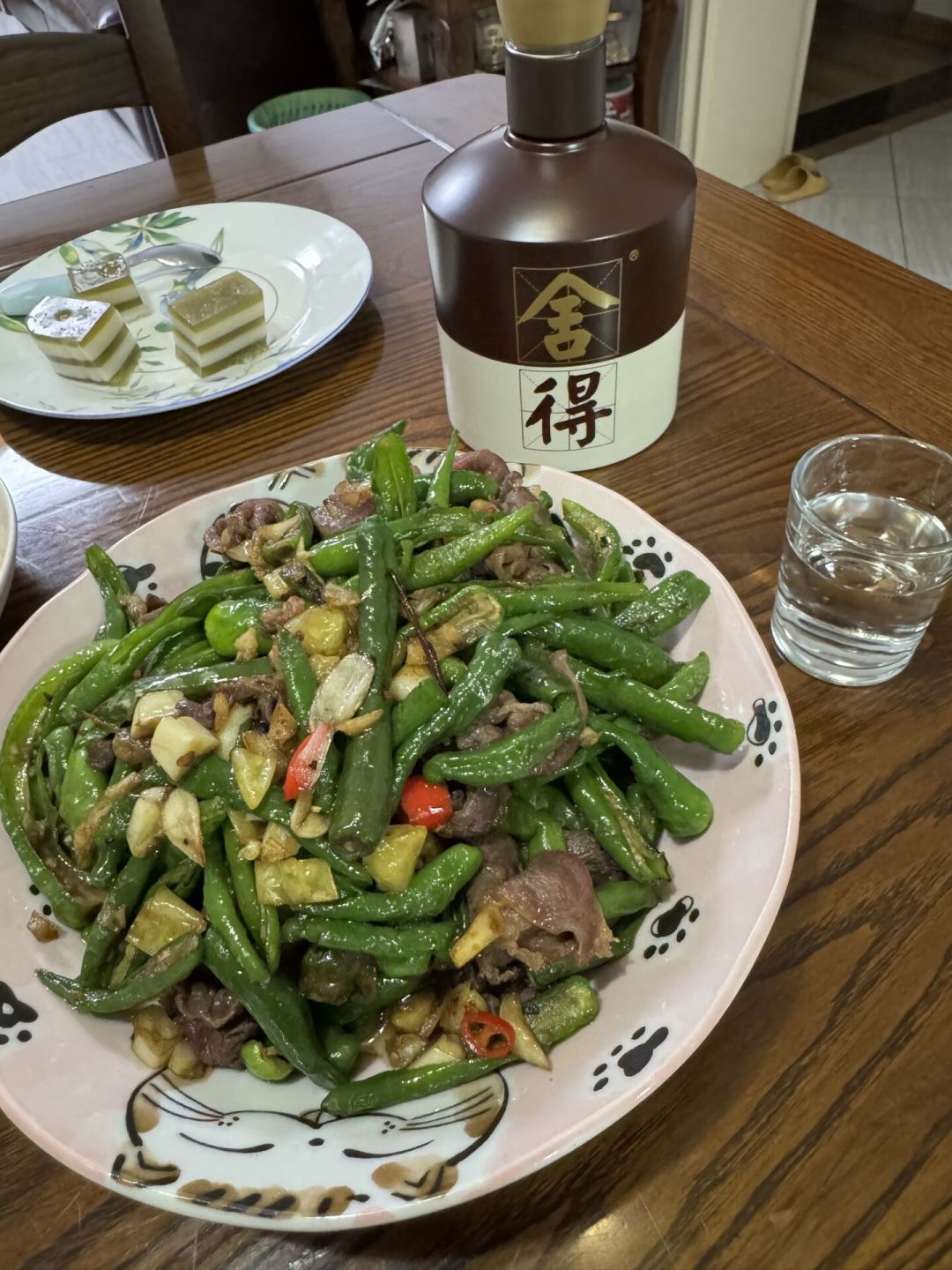 官方标价700+,成交价400出头:智慧舍得跌成这样,比品味舍得贵一倍还值不值?