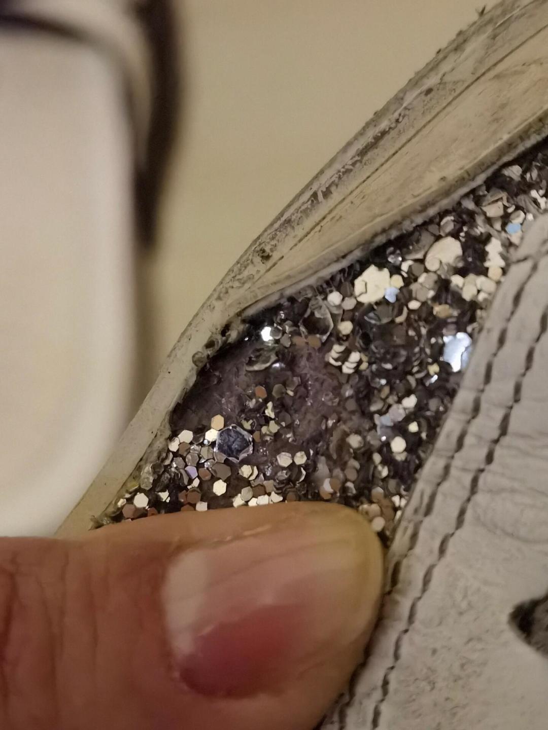 穿2小时就开裂、不到2个月开胶、走路像踩高跟鞋:Golden Goose小脏鞋的坑,哪些真能忍