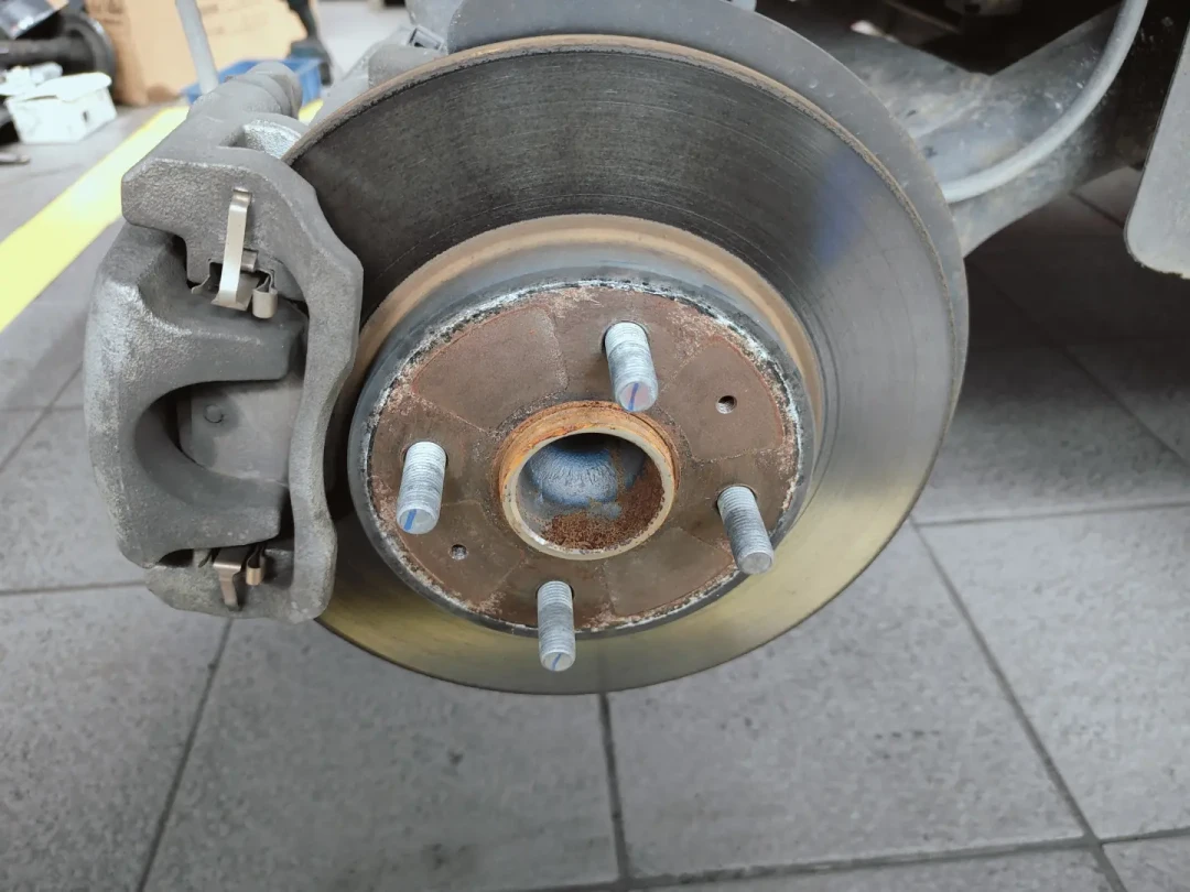 两条米其林,折腾一天还没装上:天猫养车“线上买胎+门店安装”的坑与正确下单姿势