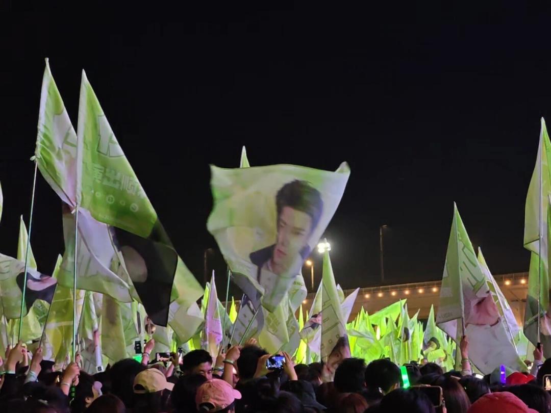没抢到侯明昊巡演票?今年秋天还有3个舞台能见到他,60分钟限定场刚官宣