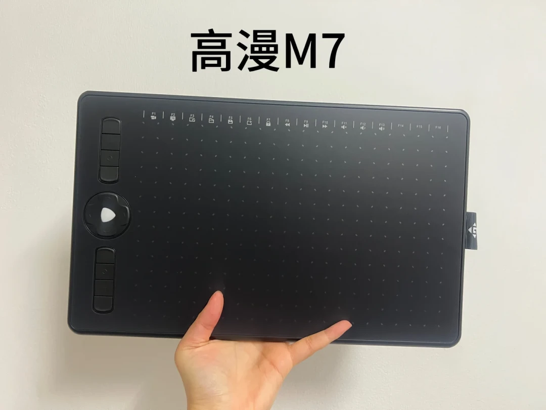 专业要求配手绘屏,预算只有2000:为什么开学季大家都在劝「买板不买屏」