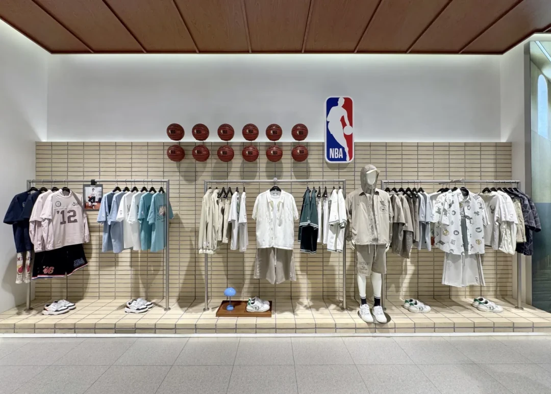 一个周末开两家新业态店:杰克琼斯的Archive和NBA UNITED,值得跑一趟吗