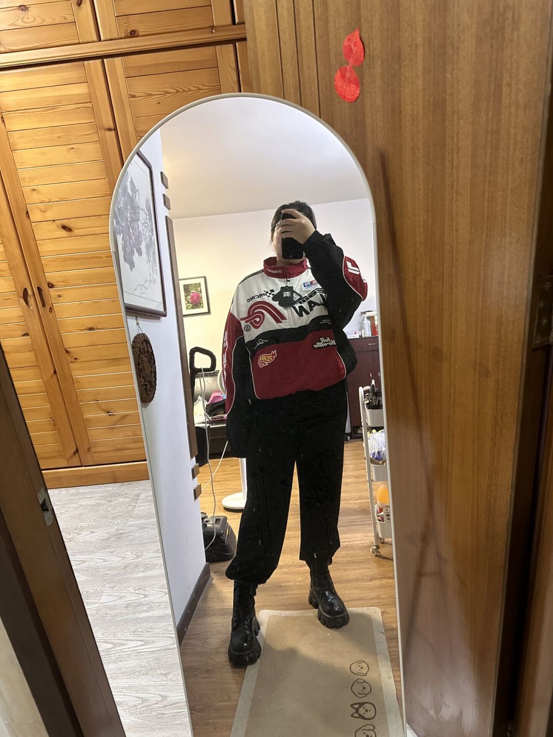STAYREAL的899元赛车服集中到货,全网都在问