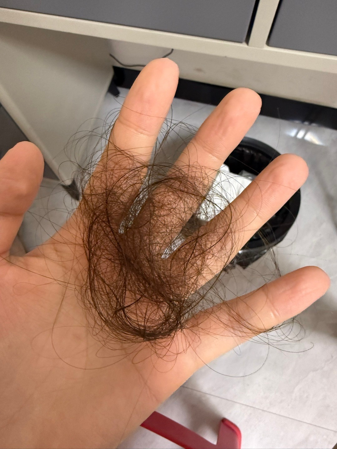 减肥掉头发掉得凶?先别急着买补剂,回头看看三个月前你吃了啥