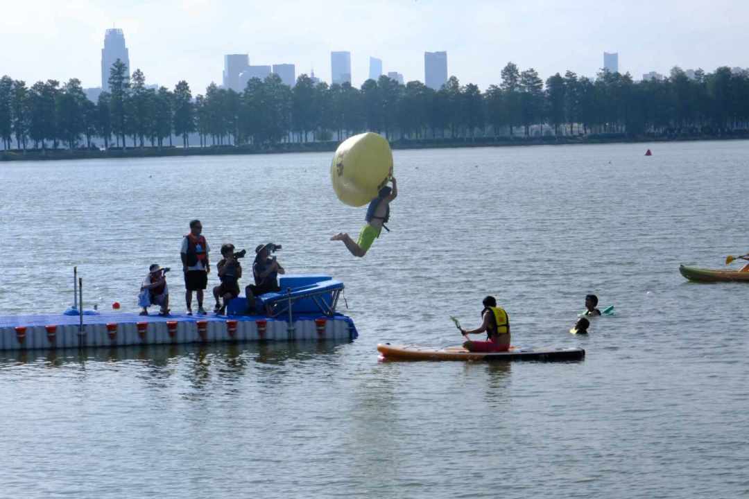 跳东湖首次收费,单日35元:值得去吗?拾捌限定IPA和起源争议一次捋清