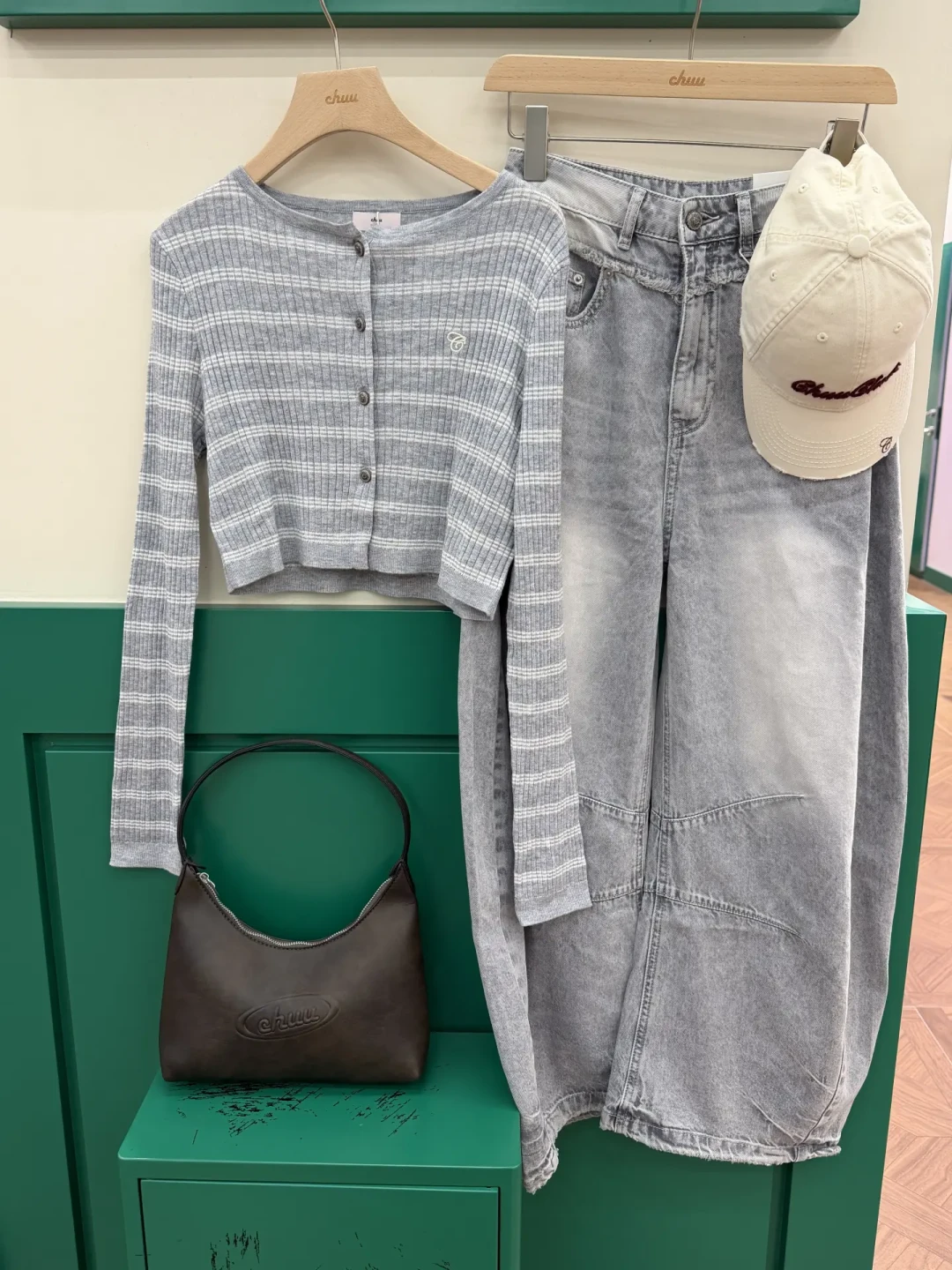 chuu早秋第一波已到店:赵露思的层次公式不错,但开学抄哪套先看这篇