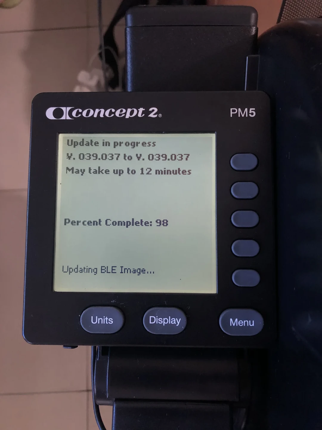 同样是出闲置:国产划船机300元没人要,一台11年的Concept2却卖了4000元