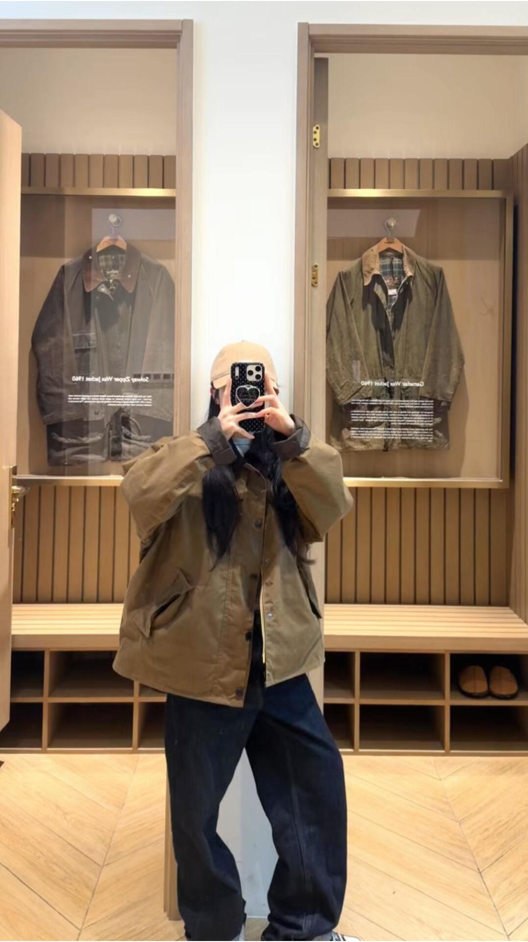 Barbour上海旗舰店今天开业、首场官方直播今晚开:第一件Barbour,油蜡还是无蜡,别只听“有没有灵魂”