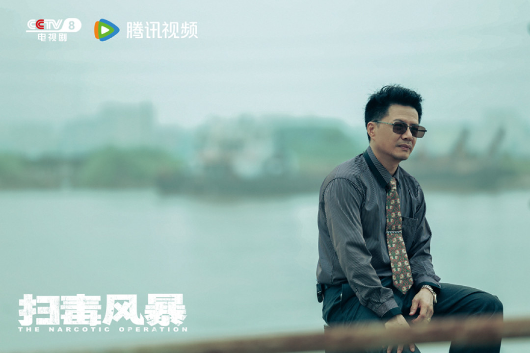 完结一年突然在B站翻红:豆瓣7.8的《扫毒风暴》,现在补还值不值?
