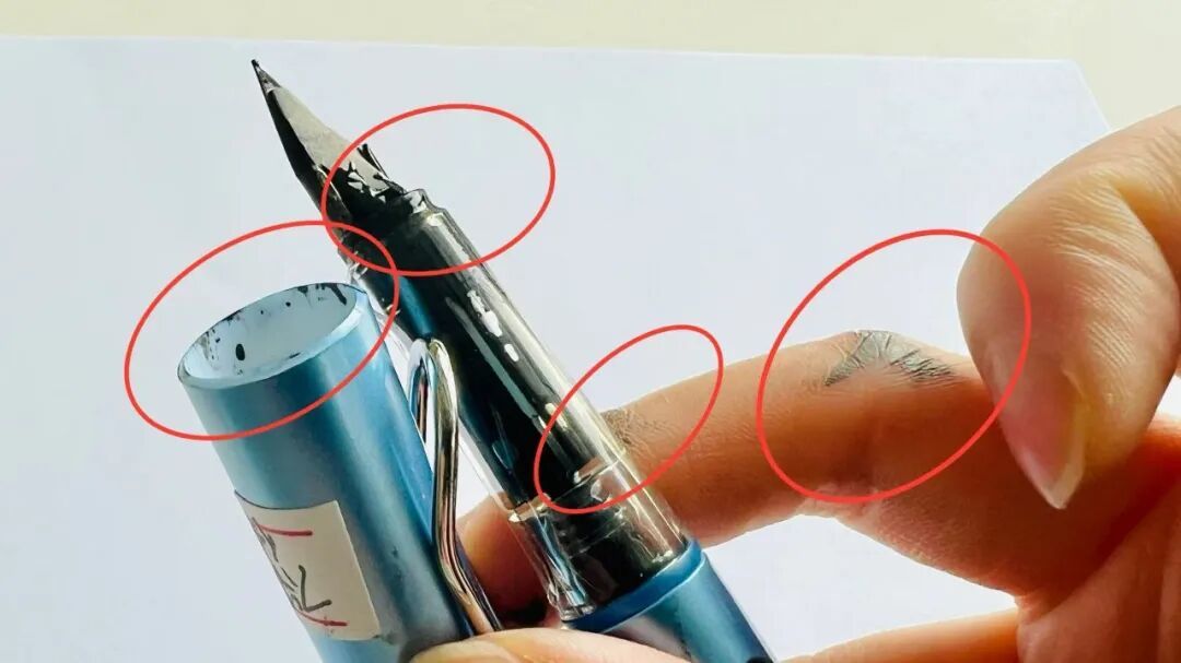 三年级娃的第一支钢笔：热可擦还是普通款？翻了233条家长评论，答案都在这