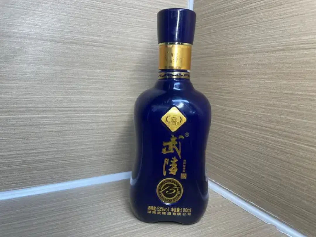 湖南酒席上,真茅台不好买就上