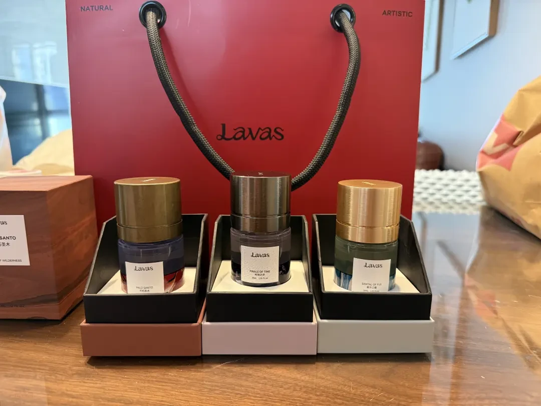 Lavas香水被叫“低配540”,也有人说留香撑不过中午:跨平台对照真实口碑后,聊聊选香和498元的真实单价