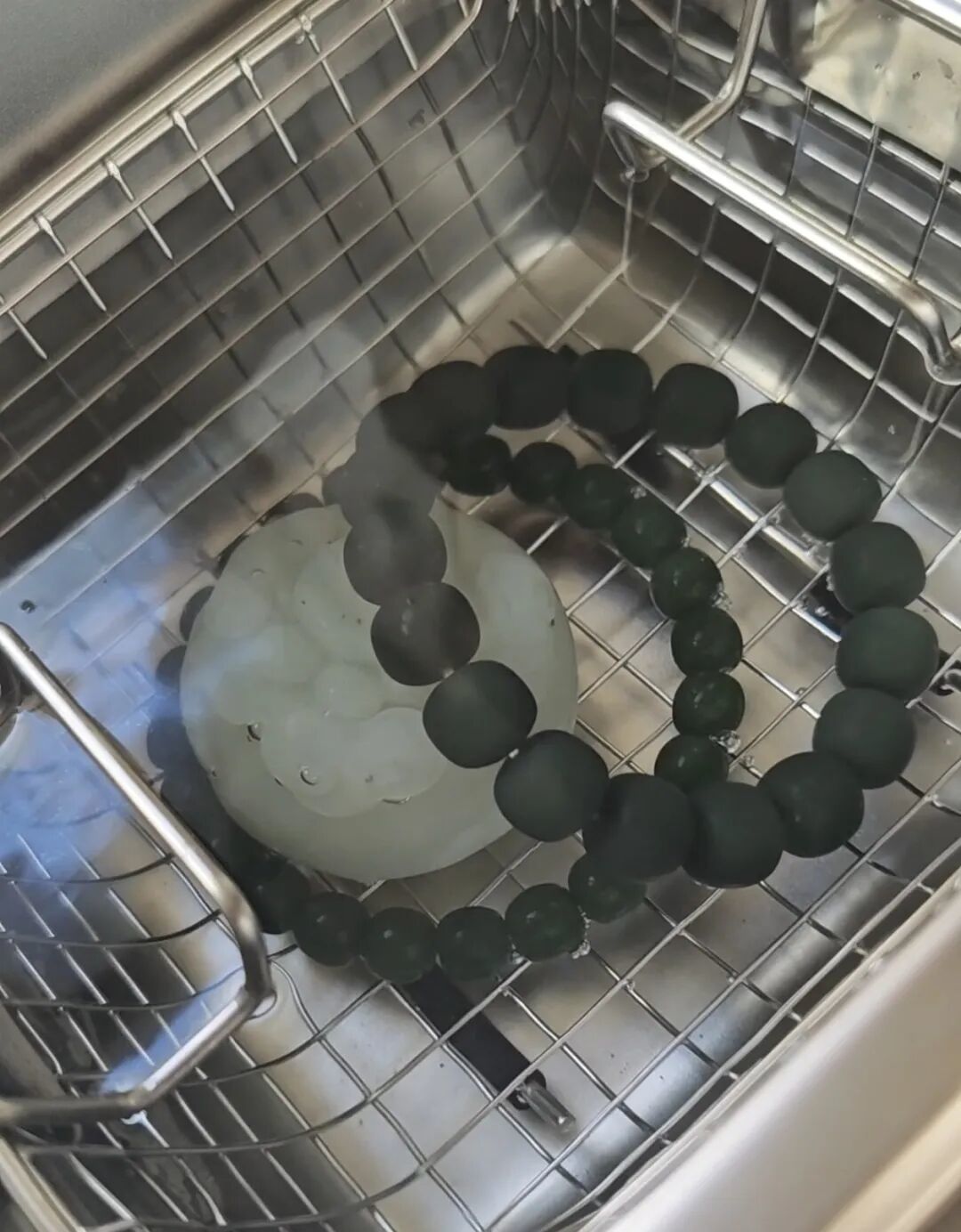 夏天被汗泡过的串,一到秋天就裂:翻遍全网帖子,整理出这份手串换季自救清单