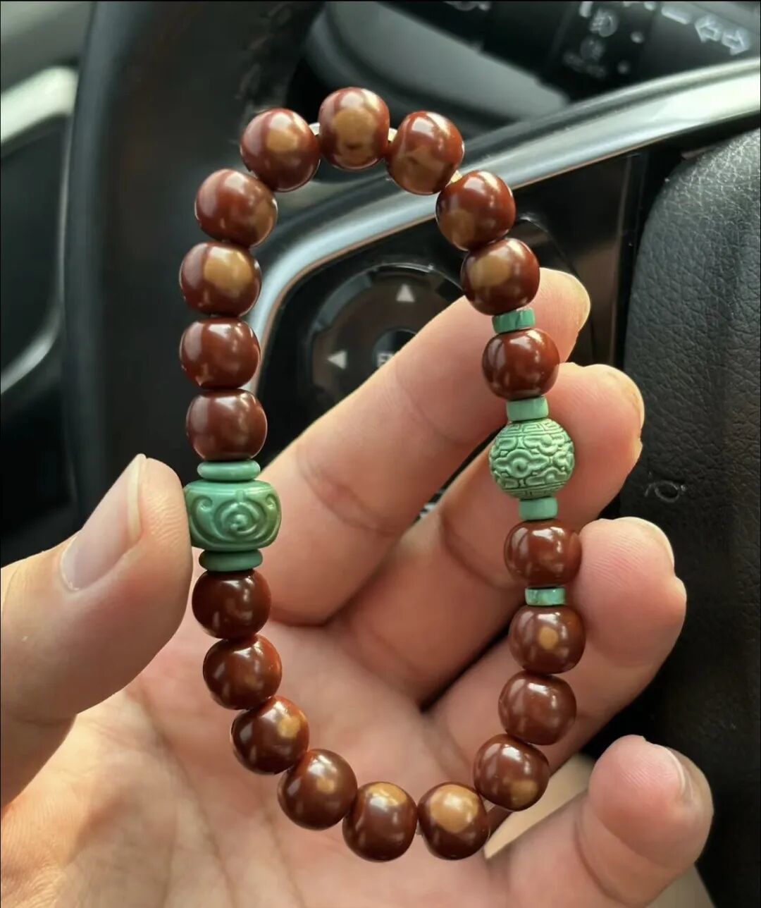 夏天被汗泡过的串,一到秋天就裂:翻遍全网帖子,整理出这份手串换季自救清单