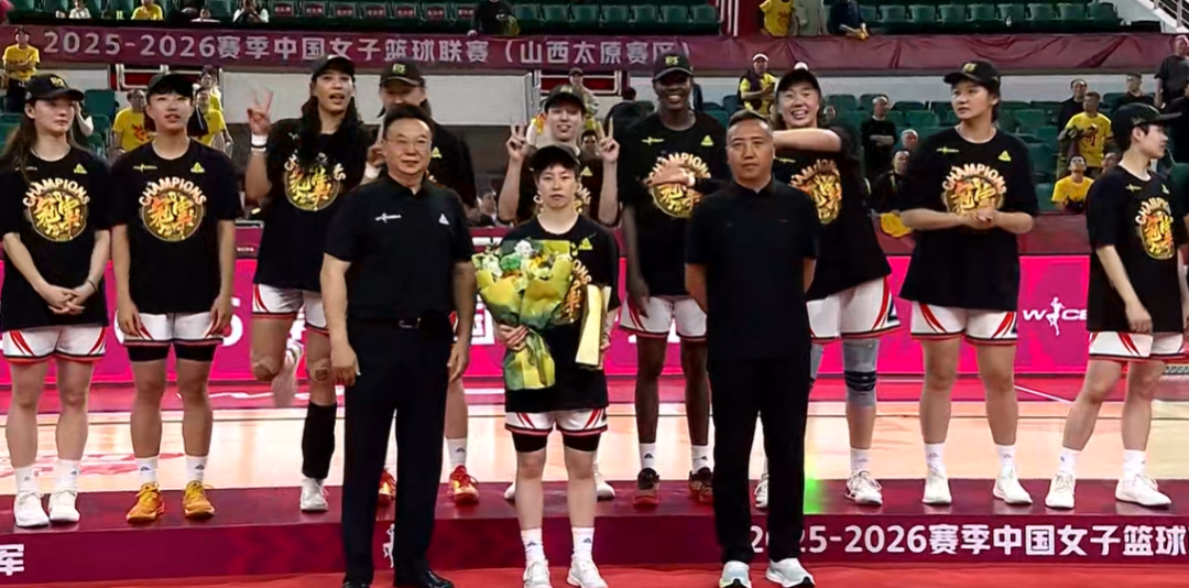 李缘的过山车半年:落选、FMVP、腰伤,进亚运14人名单后还要过最后一关