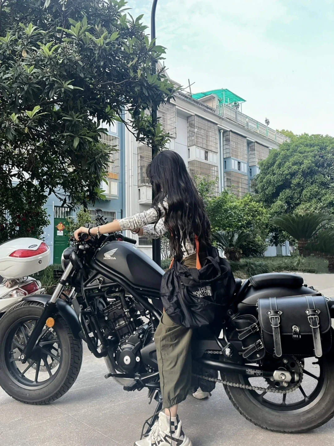 三年前加价提车,如今降到19380元:价格战把女生第一台车的决赛圈重排了