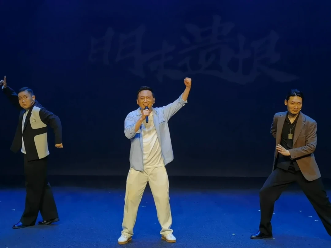 一场京剧连演21场、有人刷19遍：《欠你一枚小红星》北京收官转战深圳，值得看吗怎么买票？