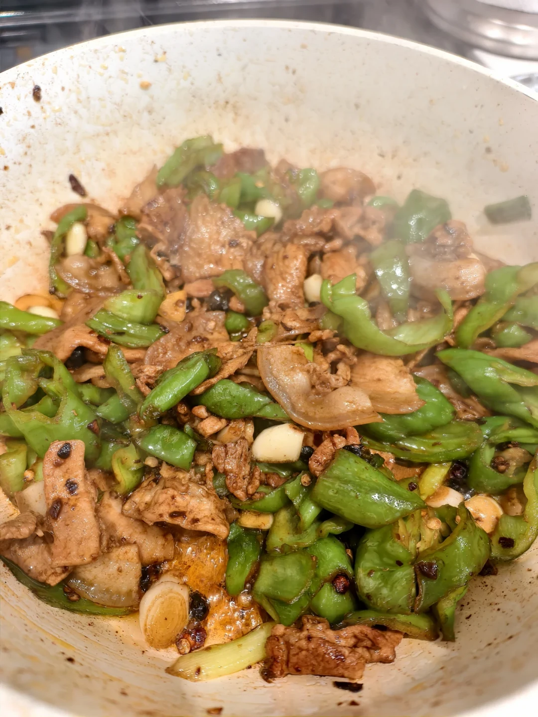 鸡精的第一位配料是味精：拆完三大提鲜调料的配料表，这三笔账该算清楚了