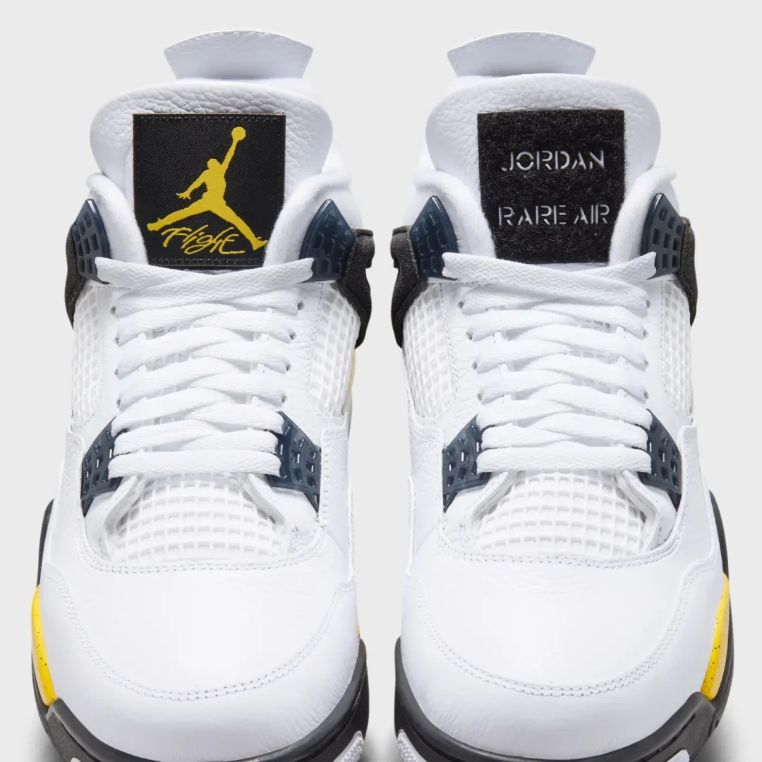 AJ4「巡回黄」8月29日国区SNKRS先行发售:20年首次复刻,先分清它和「电母」再决定冲不冲