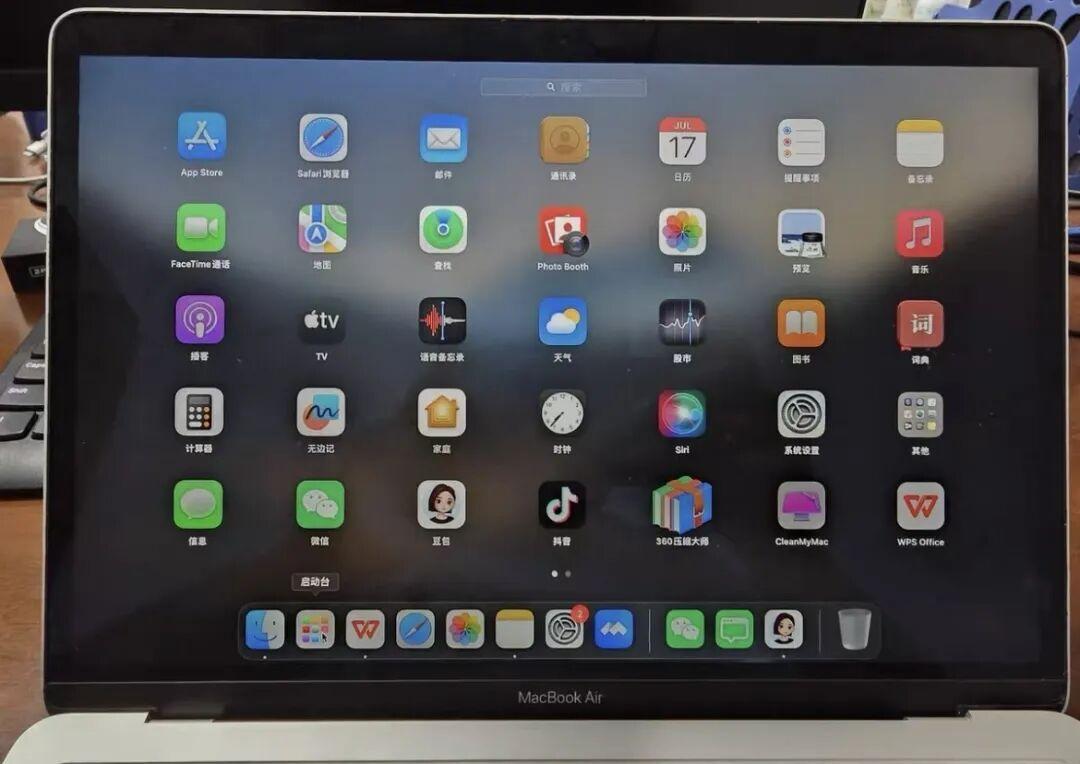 老电脑跑Windows卡了?macOS 27关门前,黑苹果最后的「复活」窗口:CPU分3档、2条真用途、1个AI伪命题