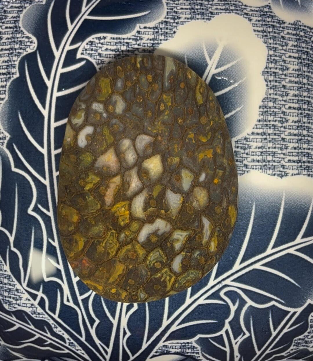 石头洗废的比摔坏的多:我对照了多位石友的养护笔记,整理出先泡后刷、慎用酸、不暴晒、不急着上油的完整处理流程