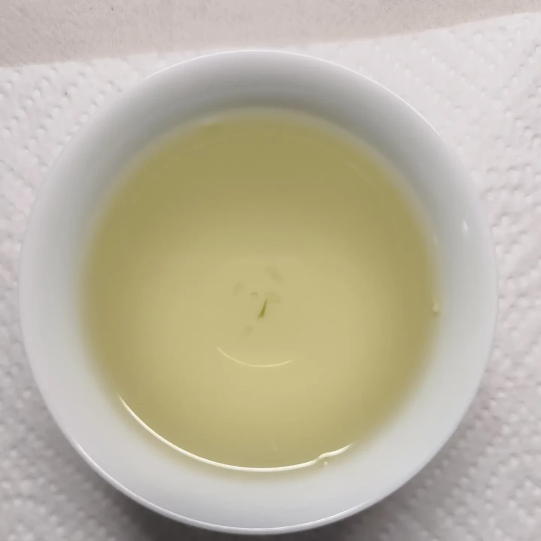 碧潭飘雪测评越看越乱?逐篇翻了十几篇热门测评:近一半是同一个剧本,真话就这四条