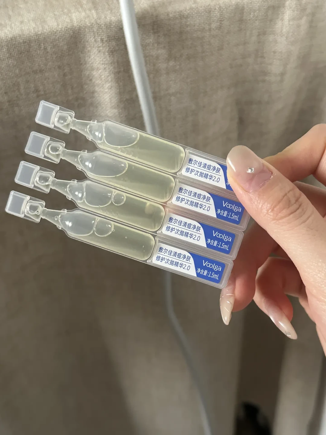 敷尔佳半年卖了11.56亿,二季度利润却跌了近四成:你的钱该花在它家哪款产品上