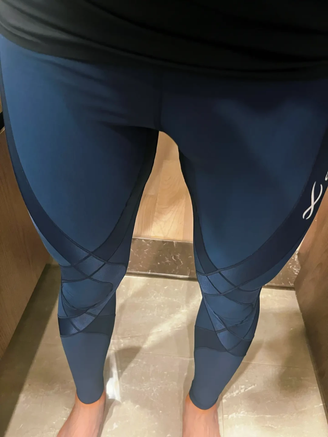 压缩裤里的顶流,竟是一家内衣公司做的:秋季赛季前入手CW-X,先把这三个坑看明白