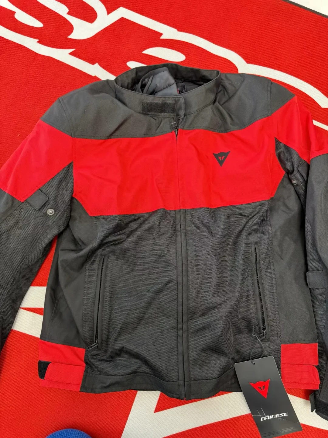 丹尼斯骑行服卖到