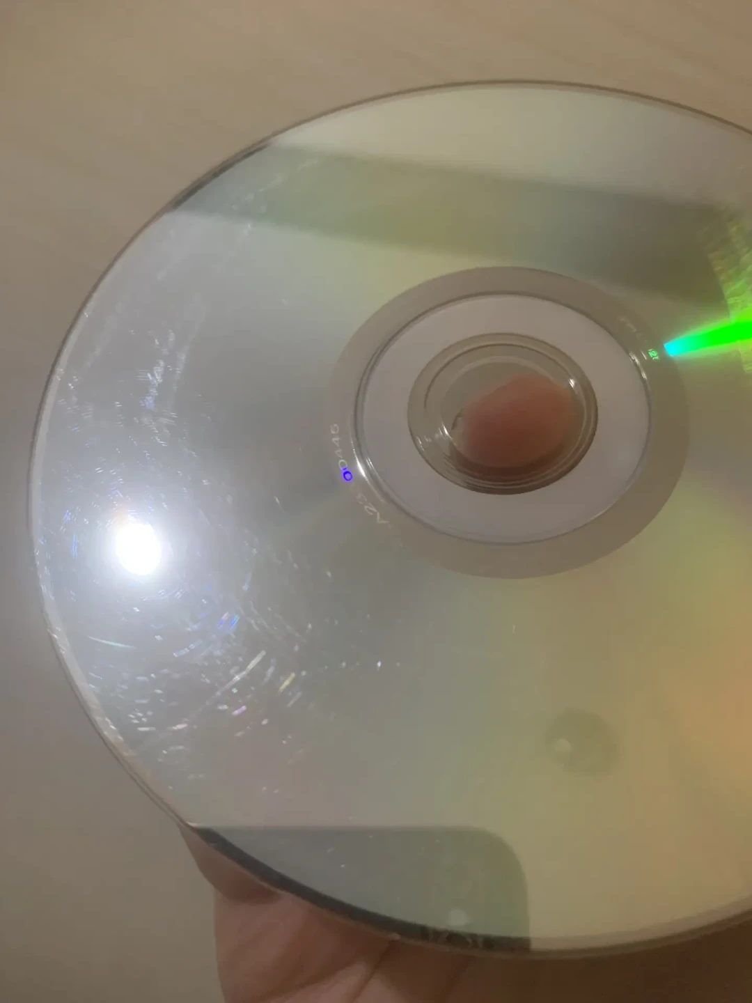 日本查获1.8万张盗版DVD、卖不到半价:碟价上涨造假回潮,下单前先过这三关